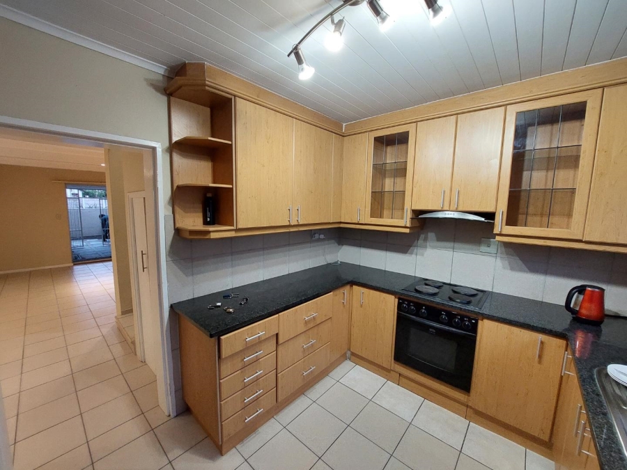 To Let 3 Bedroom Property for Rent in Bracken Heights Western Cape